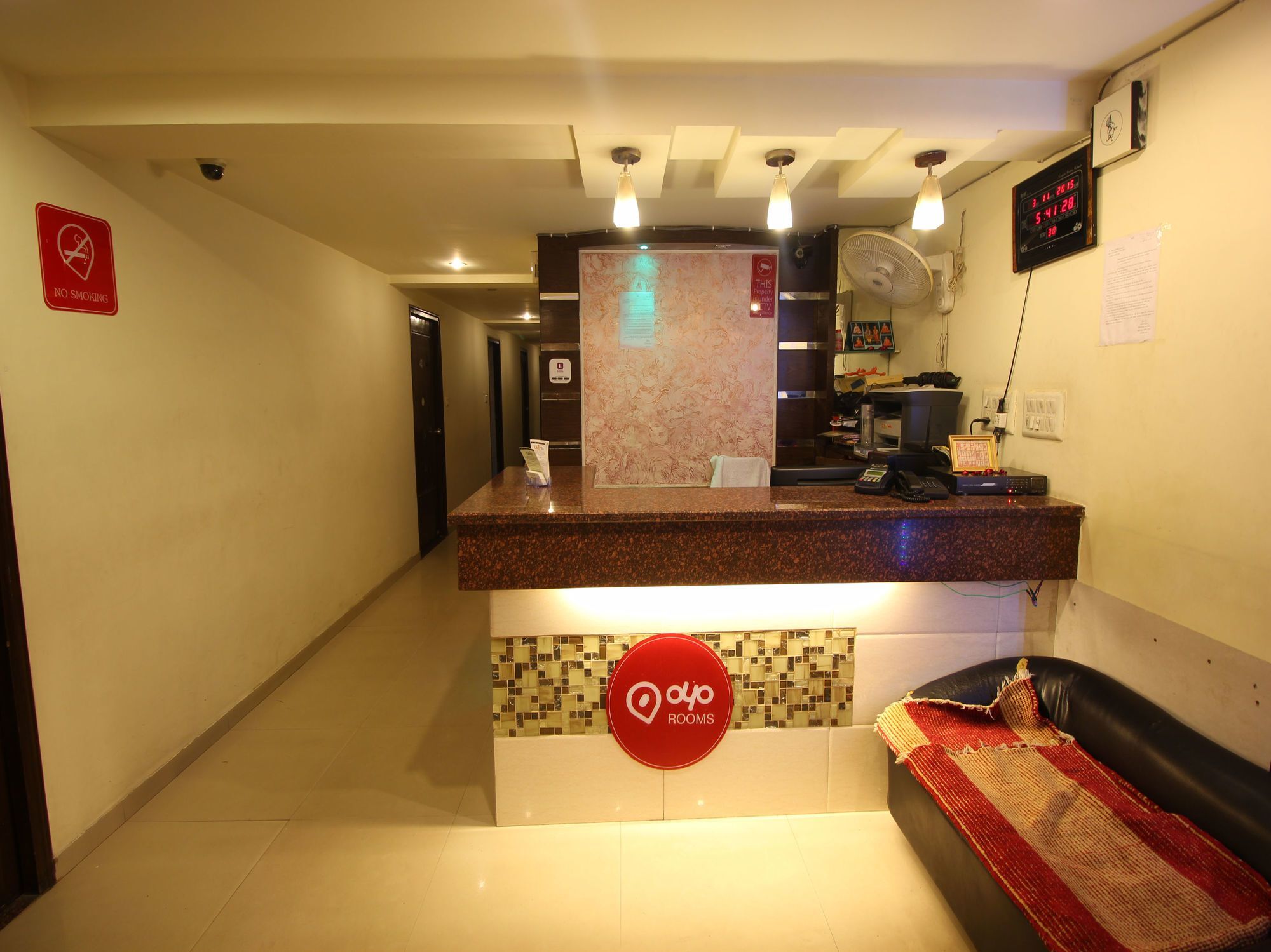 Oyo 2485 Hotel Kalash Inn Ahmedabad Exterior photo